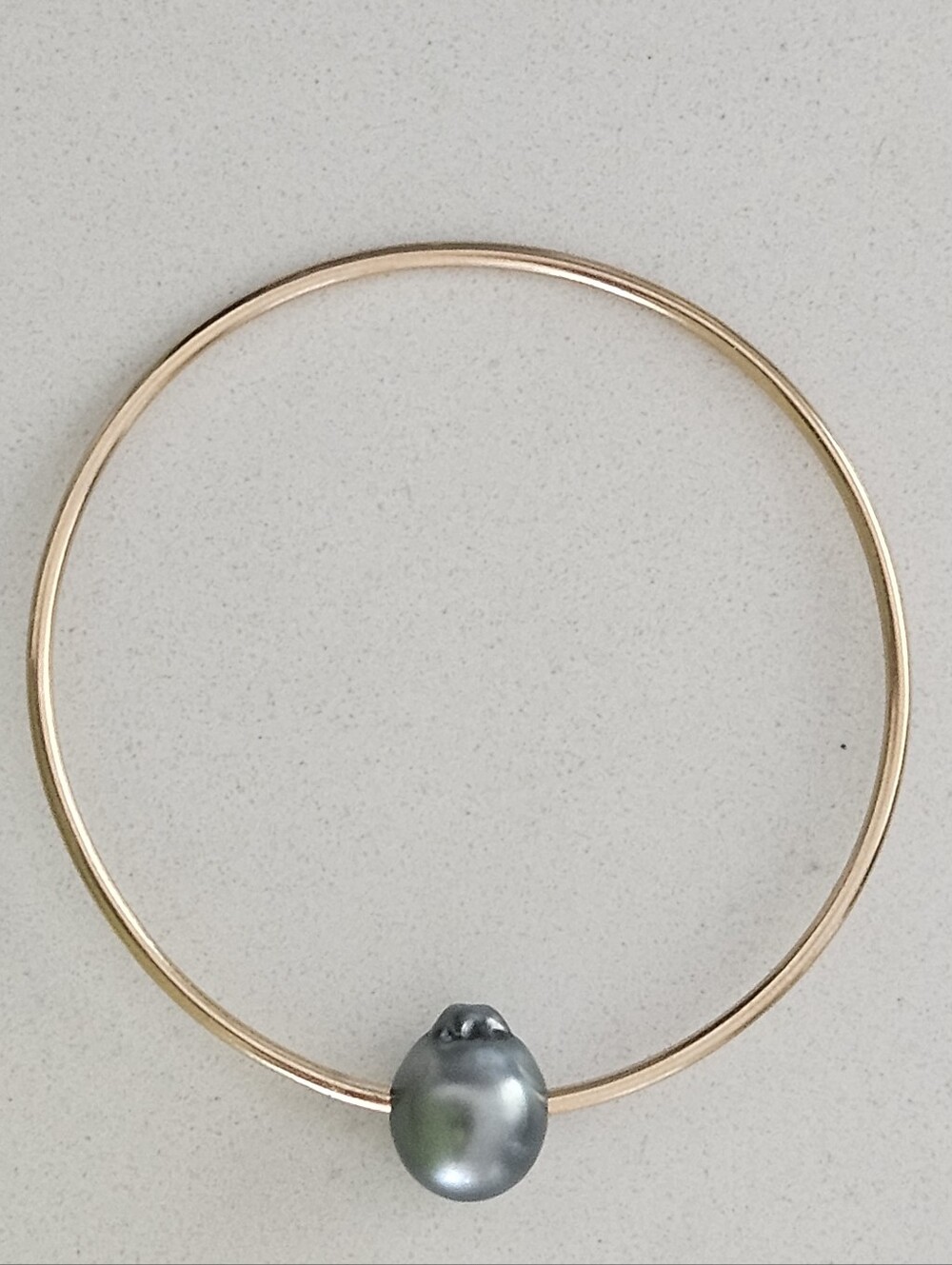 Estate Solid 14k Yellow Gold Baroque Black Tahitian Pearl Bangle Bracelet